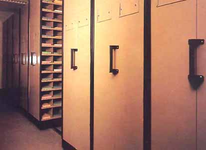 Hand-Operated Compactus Mobile Shelving